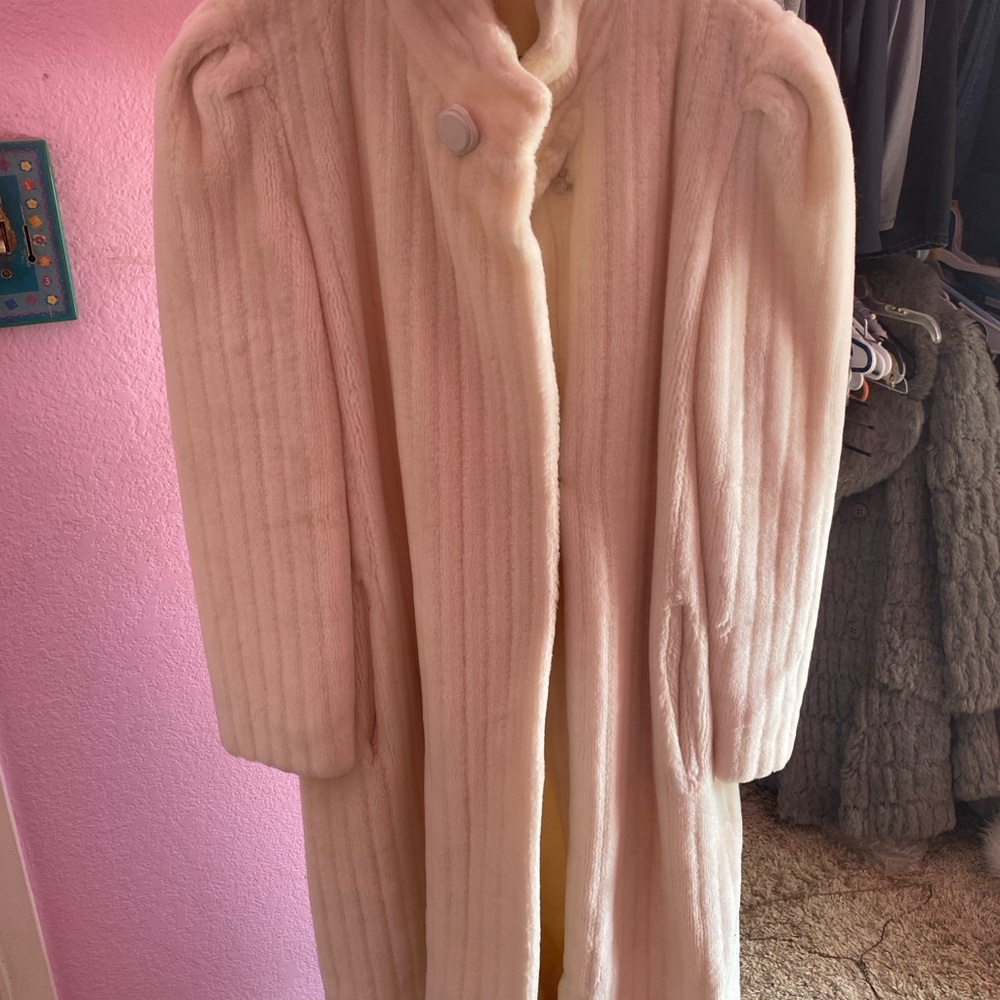 Elegant white Long Coat